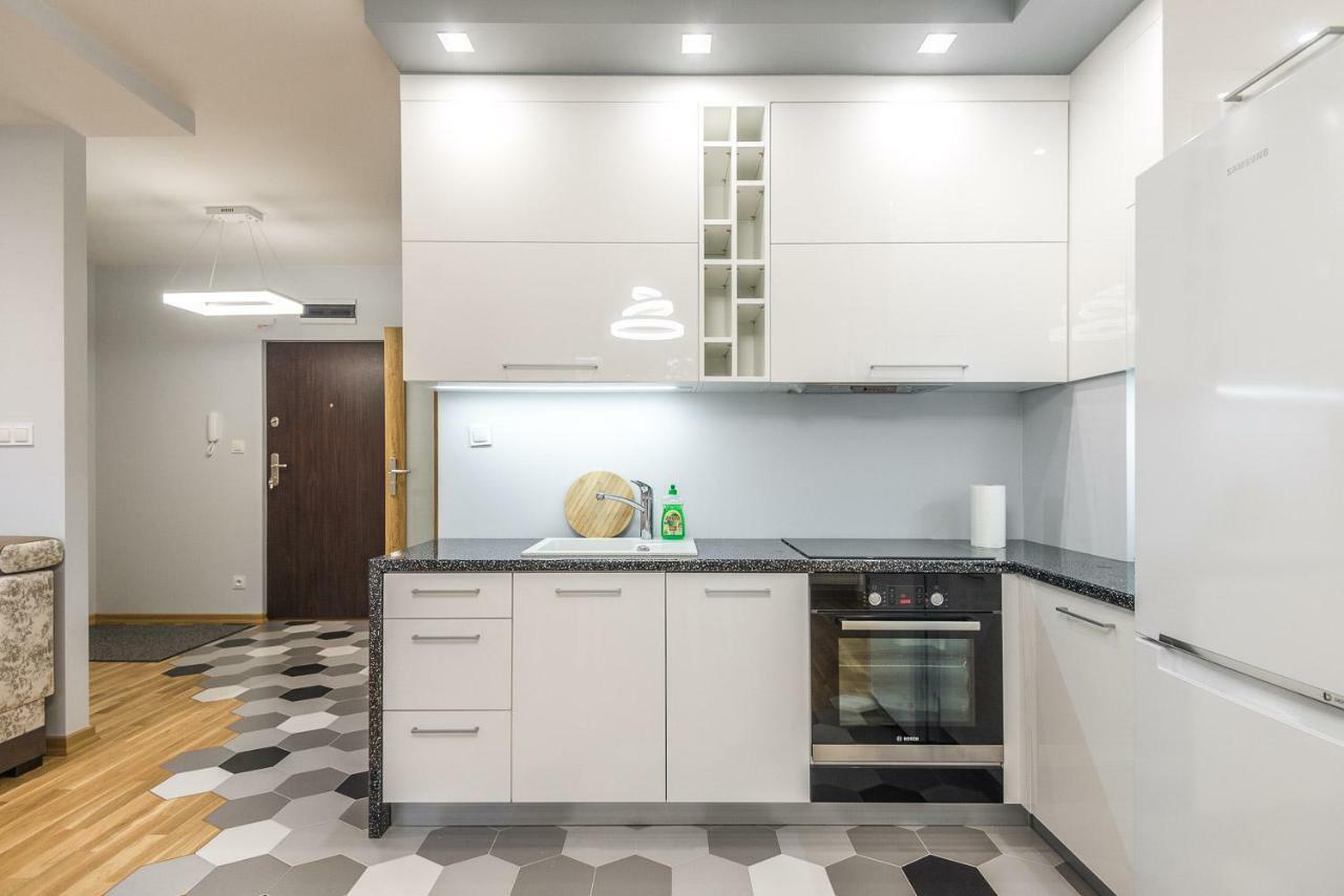 Apartament 48M W Centrum Grojca Grojec  Esterno foto