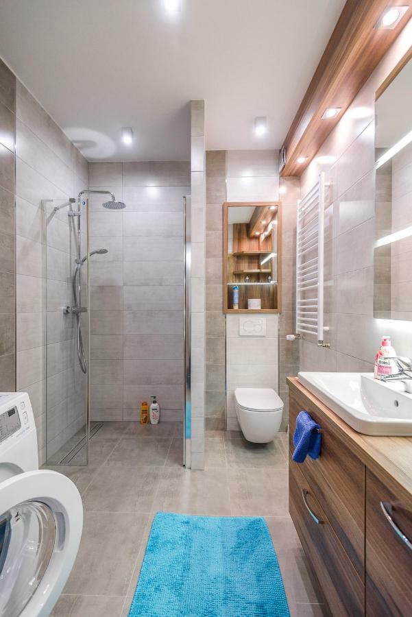 Apartament 48M W Centrum Grojca Grojec  Esterno foto