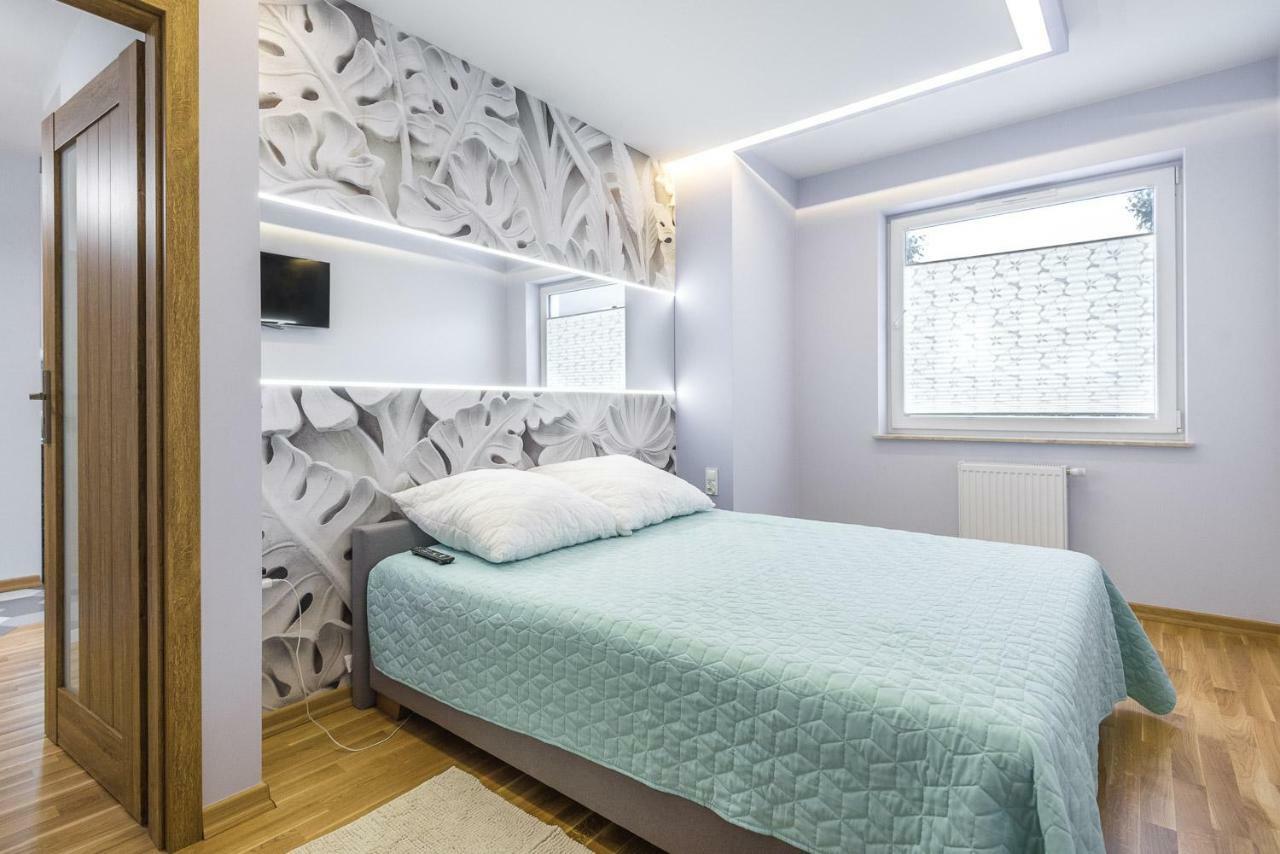Apartament 48M W Centrum Grojca Grojec  Esterno foto