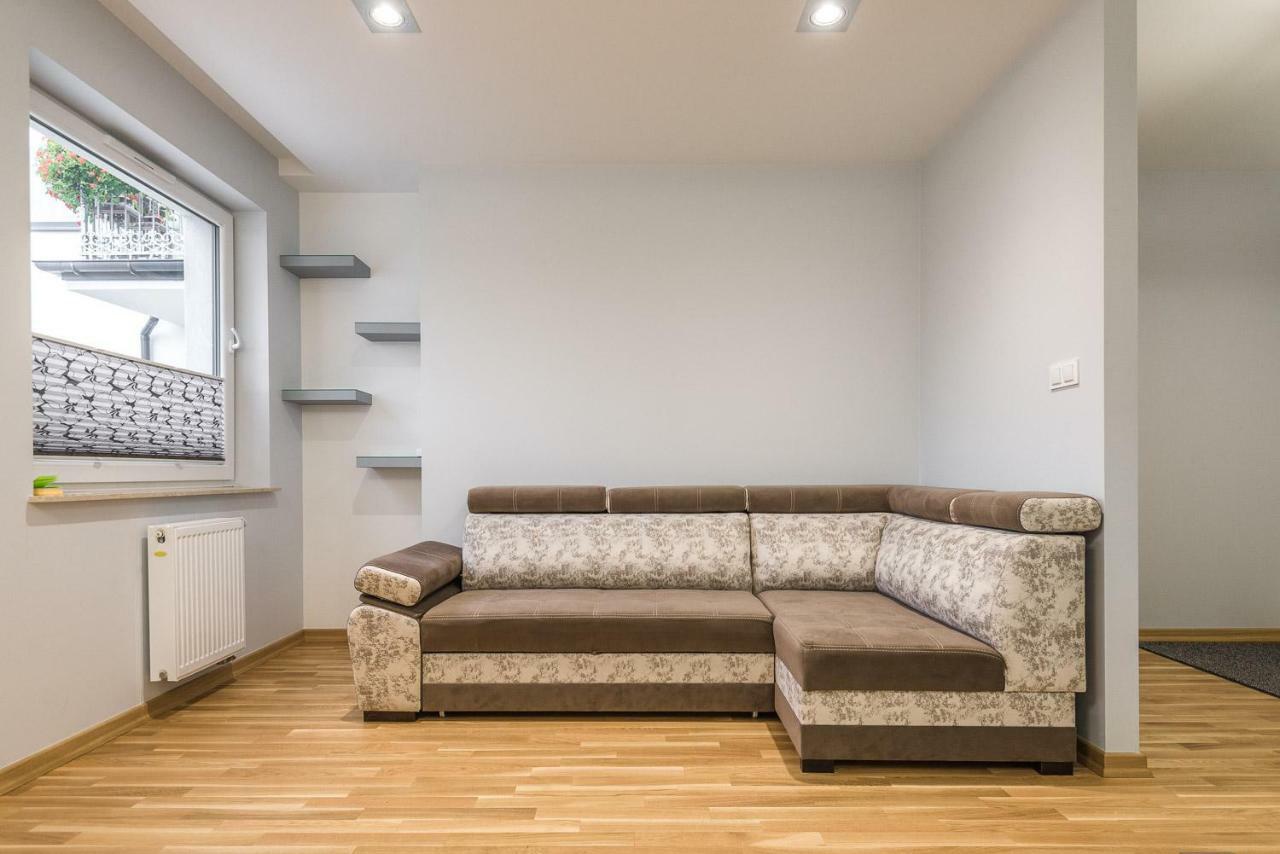 Apartament 48M W Centrum Grojca Grojec  Esterno foto