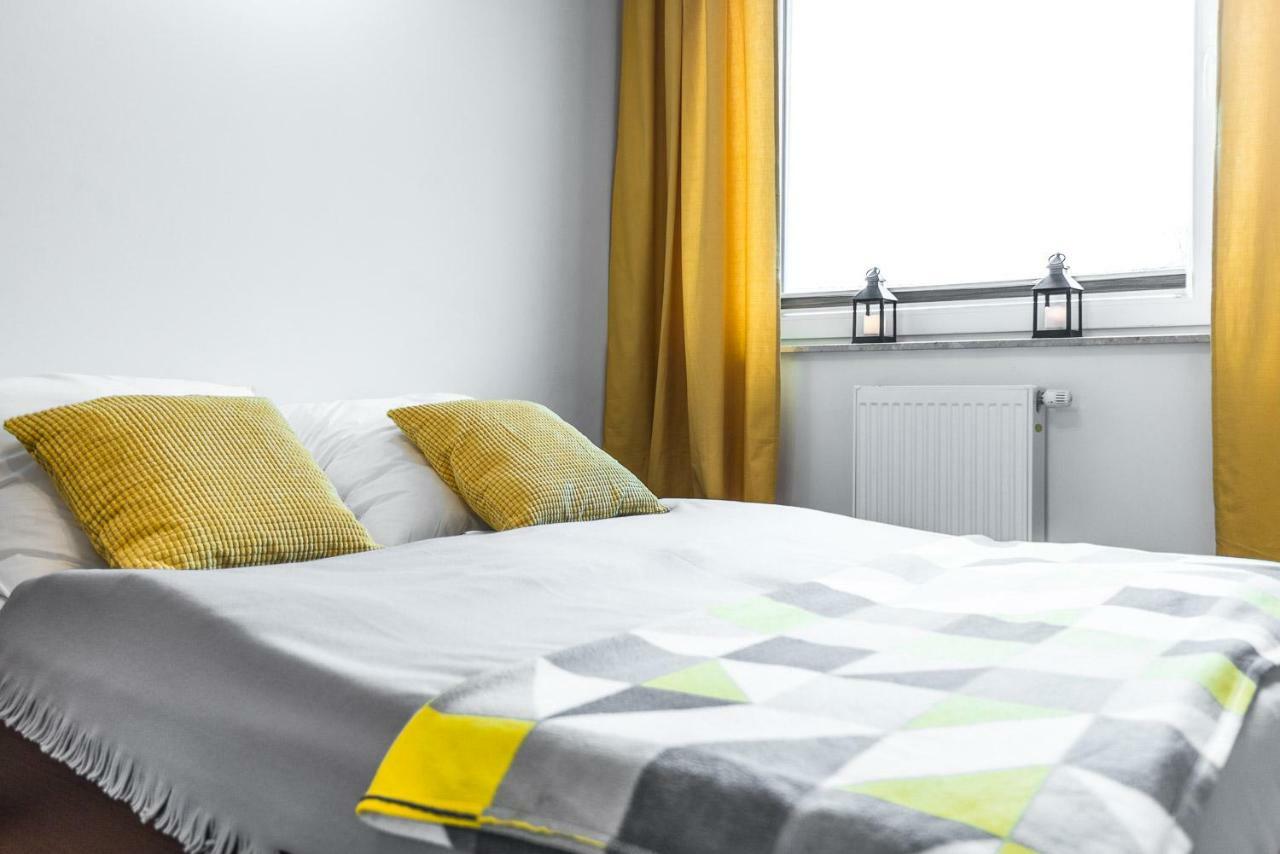 Apartament 48M W Centrum Grojca Grojec  Esterno foto
