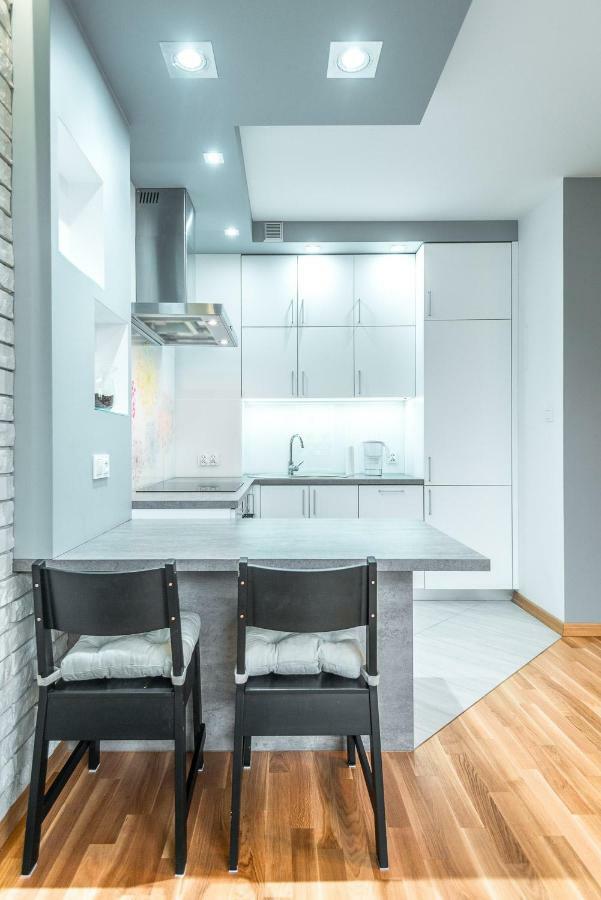 Apartament 48M W Centrum Grojca Grojec  Esterno foto